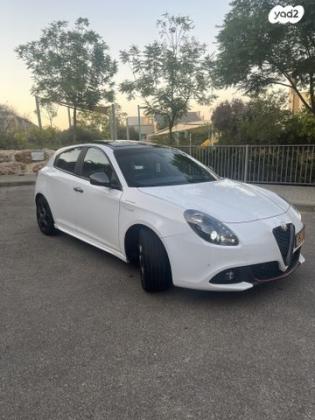 אלפא רומיאו ג'ולייטה תלתן ירוק Veloce QV Pack אוט' 1.7 (240 כ"ס) בנזין 2016 למכירה בפתח תקווה