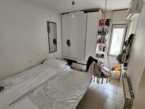 השיש 1 (גילה)