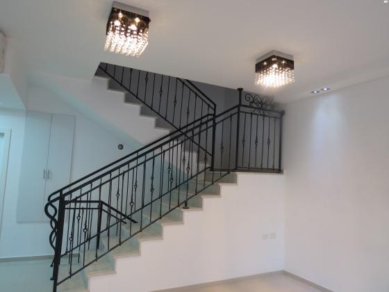 שלום עותמי 24 (מרמורק)