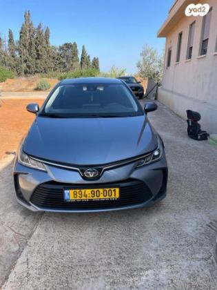 טויוטה קורולה הייבריד Sun סדאן אוט' 1.8 (98 כ''ס) בנזין 2019 למכירה בחרב לאת