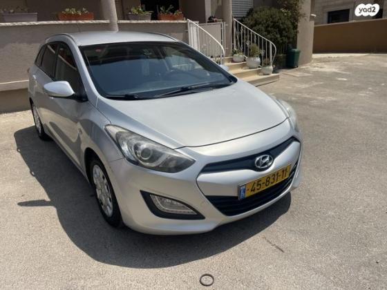 יונדאי i30 Inspire סטיישן אוט' 1.6 (135 כ"ס) בנזין 2013 למכירה באעבלין