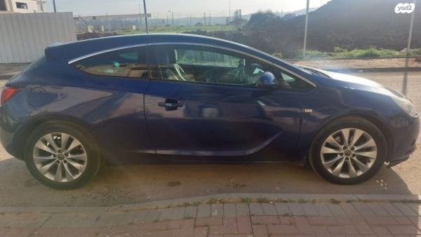 אופל אסטרה GTC Sport קופה אוט' 1.4 (140 כ"ס) בנזין 2014 למכירה בג'לג'וליה