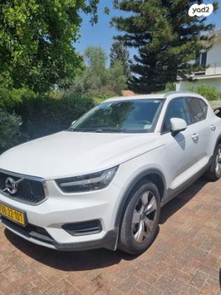 וולוו XC40 T4 Momentum with Leather אוט' 2.0 (190 כ''ס) בנזין 2020 למכירה בכוכב יאיר u002F צור יגאל
