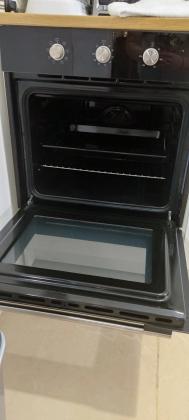 תנור אפייה במצב מצויין כמו