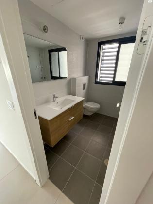 פנחס רוטנברג 54 (אזור הבילויים)