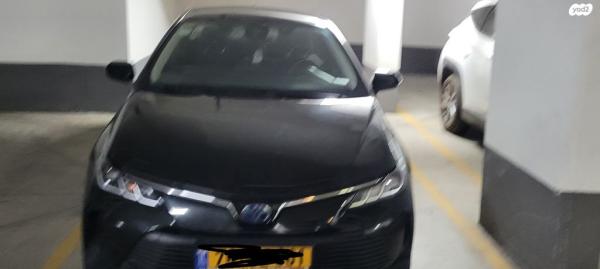 טויוטה קורולה הייבריד Sun סדאן אוט' 1.8 (98 כ''ס) בנזין 2019 למכירה בפתח תקווה