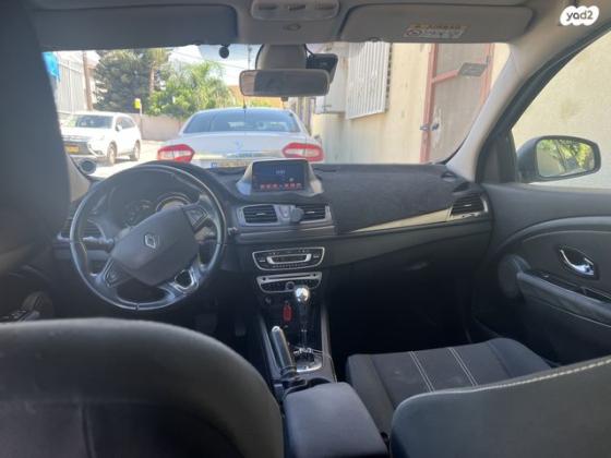 רנו מגאן אסטייט/ גראנד טור Expression אוט' דיזל 1.5 (110 כ''ס) דיזל 2016 למכירה בבאקה אל ע'רביה