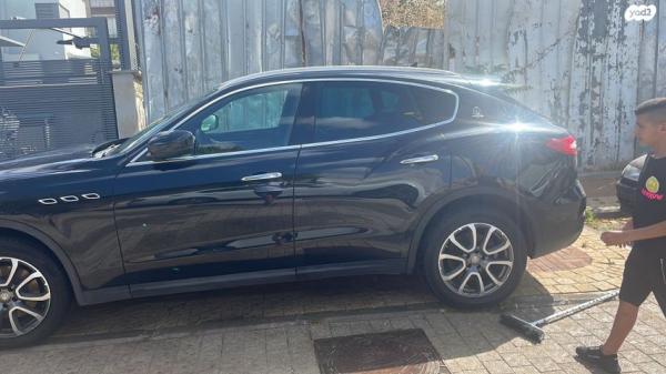 מזראטי לבנטה 4X4 Gransport אוט' דיזל 3.0 (271 כ''ס) דיזל 2017 למכירה בראשון לציון