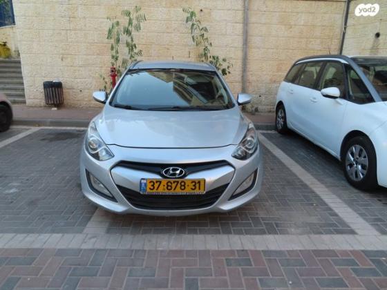 יונדאי i30 Inspire סטיישן אוט' 1.6 (135 כ"ס) בנזין 2014 למכירה באלעד