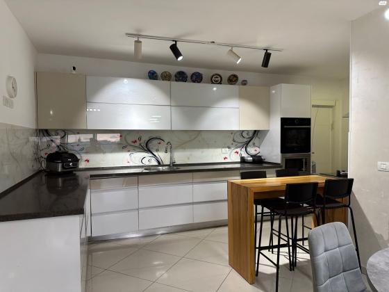 שדרות הציונות 9 (נווה נוף)