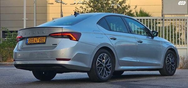 סקודה אוקטביה Dynamic אוט' 1.5 (150 כ''ס) בנזין 2021 למכירה בחיפה