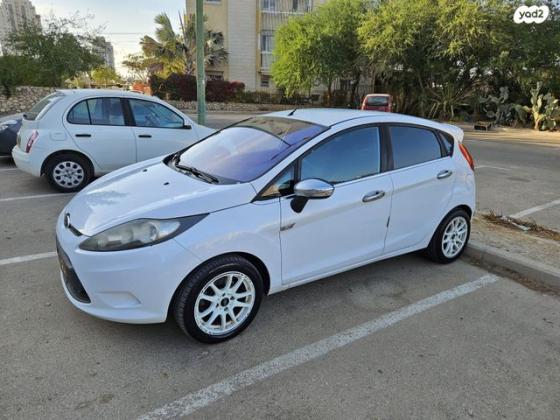 פורד פיאסטה Ambiente ידני 1.2 (82 כ''ס) בנזין 2012 למכירה בבאר שבע