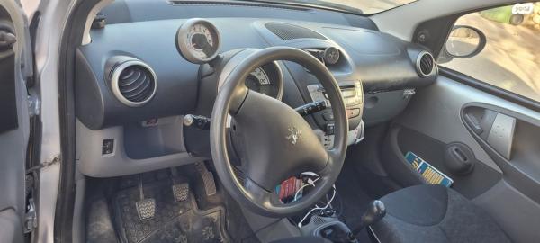 פיג'ו 107 Trendy ידני 1.0 (70 כ''ס) בנזין 2012 למכירה בירוחם