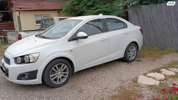 שברולט סוניק LTZ סדאן אוט' 1.6 (116 כ''ס) בנזין 2013 למכירה בכפר סבא