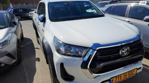 טויוטה היילקס 4X4 4X4 Adventure דאבל קבינה אוט' דיזל 2.8 (204 כ''ס) דיזל 2021 למכירה בנתניה