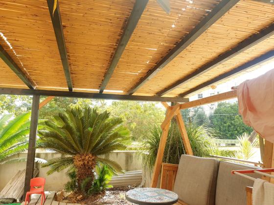 אדוריים 241 (העפלה)