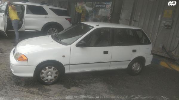 סוזוקי סוויפט GLX אוט' 1.3 (85 כ''ס) [2001-2003] בנזין 2001 למכירה בפתח תקווה
