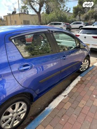 טויוטה יאריס הייבריד Style אוט' 1.5 (73 כ"ס) בנזין 2017 למכירה בחיפה