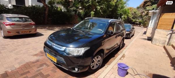 מיצובישי אאוטלנדר Instyle אוט' 7 מק' 2.0 (150 כ"ס) בנזין 2014 למכירה באור יהודה