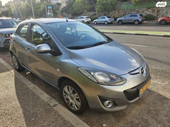 מאזדה H Dynamic אוט' 1.5 (103 כ"ס) בנזין 2015 למכירה בחיפה