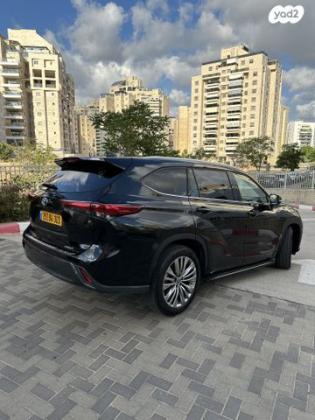 טויוטה היילנדר 4X4 E-Xclusive הייבריד אוט' 7 מק' 2.5 (190 כ''ס) בנזין 2022 למכירה בחולון