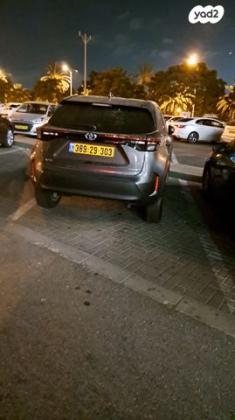 טויוטה יאריס קרוס HSD Urban אוט' 1.5 (92 כ''ס) בנזין 2023 למכירה באלעד