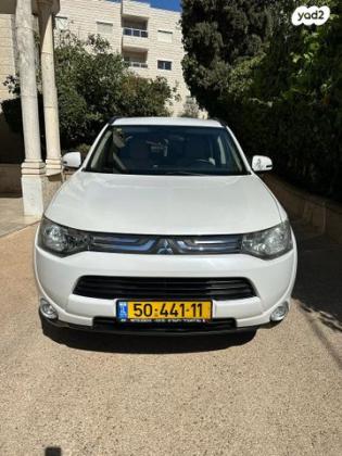 מיצובישי אאוטלנדר Instyle אוט' 7 מק' 2.0 (150 כ"ס) בנזין 2013 למכירה בירושלים