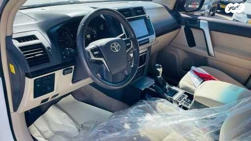 טויוטה לנד קרוזר ארוך 4X4 Select אוט' דיזל 7 מק' 2.8 (177 כ"ס) דיזל 2019 למכירה בחיפה