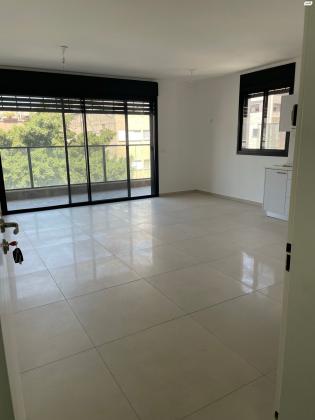 פנחס רוטנברג 54 (אזור הבילויים)