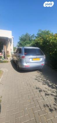 מיצובישי אאוטלנדר Instyle אוט' 7 מק' 2.0 (150 כ"ס) בנזין 2014 למכירה בעשרת