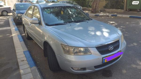 יונדאי סונטה Executive אוט' 2.4 (161 כ''ס) בנזין 2008 למכירה בחיפה
