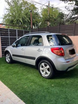 סוזוקי SX4 GLX הצ'בק אוט' 1.6 (120 כ"ס) בנזין 2013 למכירה בנס ציונה
