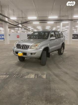 טויוטה לנד קרוזר ארוך 4X4 Luxury אוט' 8 מק' 4.0 (250 כ''ס) בנזין 2005 למכירה בערערה בנגב