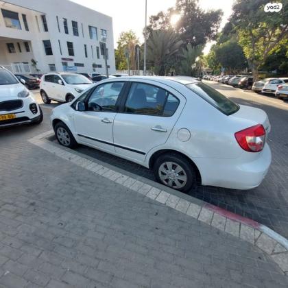 סוזוקי SX4 GLA סדאן אוט' 1.6 (119 כ"ס) בנזין 2010 למכירה בחולון
