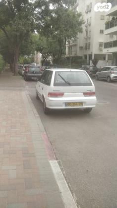סוזוקי סוויפט GLX אוט' 1.3 (85 כ''ס) [2001-2003] בנזין 2001 למכירה בפתח תקווה