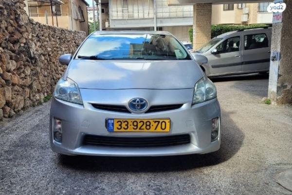 טויוטה פריוס GLI הייבריד אוט' 1.8 (99 כ"ס) בנזין 2010 למכירה באלעד