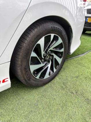 הונדה סיוויק סדאן החדשה Elegance אוט' 1.6 (125 כ"ס) בנזין 2019 למכירה בטבריה