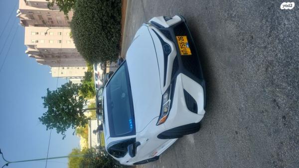 טויוטה קאמרי SE הייבריד אוט' 5 דל' 2.5 (208 כ''ס) ק2 בנזין 2021 למכירה בנתניה