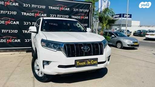 טויוטה לנד קרוזר ארוך 4X4 Select אוט' דיזל 7 מק' 2.8 (177 כ"ס) דיזל 2019 למכירה בחיפה