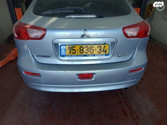 מיצובישי לנסר ספורטבק Sport אוט' 5 דל' 1.8 (140 כ"ס) בנזין 2015 למכירה במודיעין מכבים רעות