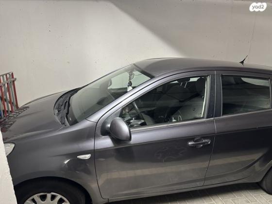 יונדאי i20 Inspire אוט' 1.4 (100 כ"ס) [2009-2015] בנזין 2011 למכירה ביבנה