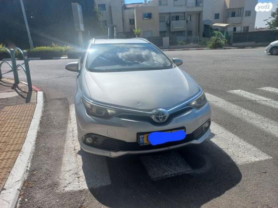 טויוטה אוריס הייבריד TS סטיישן הייבריד אוט' 1.8 (99 כ"ס) בנזין 2016 למכירה באלעד