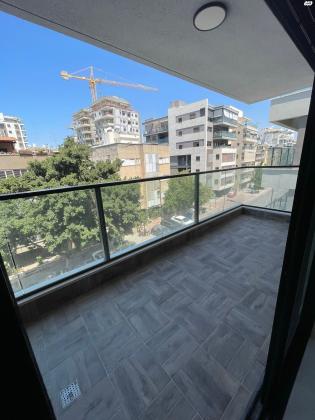 פנחס רוטנברג 54 (אזור הבילויים)