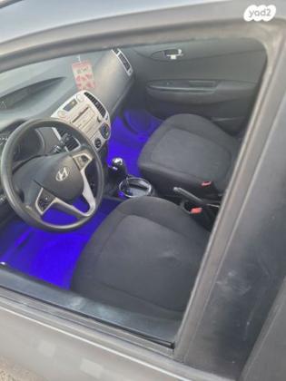 יונדאי i20 Inspire אוט' 1.4 (100 כ"ס) [2009-2015] בנזין 2011 למכירה בנתניה