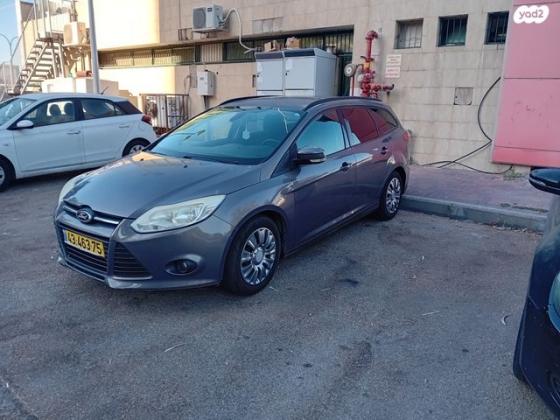 פורד פוקוס Trend סטיישן אוט' 1.6 (125 כ''ס) בנזין 2012 למכירה ברכסים