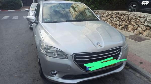 פיג'ו 301 Active רובוטית 1.2 (82 כ"ס) בנזין 2015 למכירה בראשון לציון