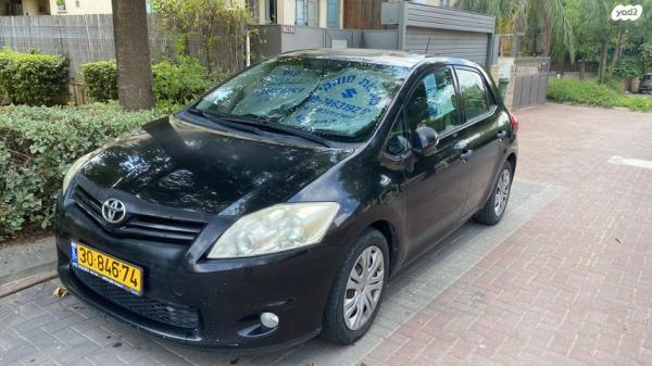 טויוטה אוריס SR אוט' 1.6 (124 כ"ס) בנזין 2011 למכירה בכפר סבא