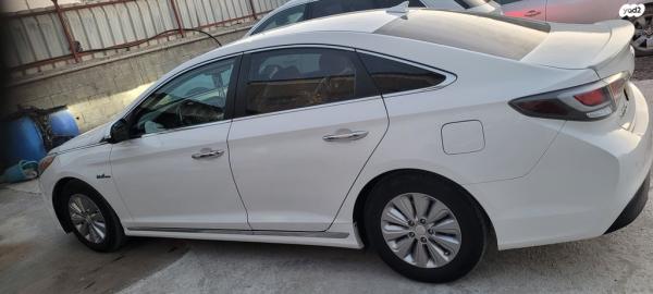 יונדאי סונטה הייבריד Premium הייבריד אוט' 2.0 (154 כ"ס) בנזין 2016 למכירה ברהט