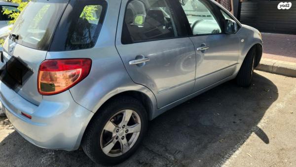 סוזוקי SX4 GLX-HB הצ'בק אוט' 1.6 (119 כ''ס) בנזין 2010 למכירה באשקלון