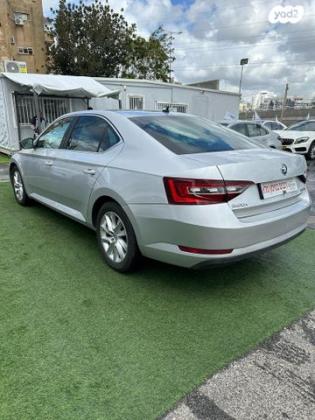 סקודה סופרב (עד 2019) Ambition אוט' 1.4 (150 כ"ס) בנזין 2018 למכירה בתל אביב יפו